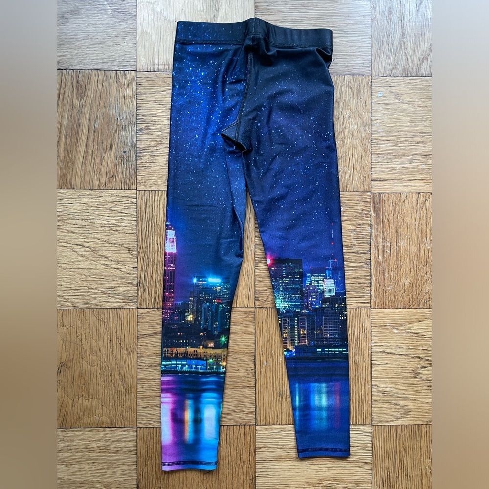Zara Terez XS NYC Skyline print ankle-length workout/gym leggings VGUC - Picture 3 of 4